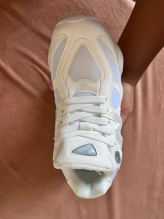 New Balance 9060 Beige/Blanco
