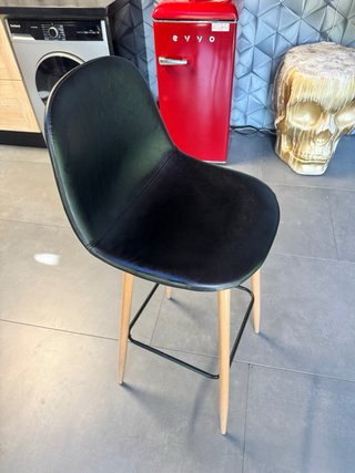 Mesa alta cristal + 4 sillas madera