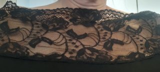 Vestido de fiesta negro con encaje