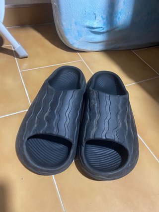 Chanclas de verano negras para hombre