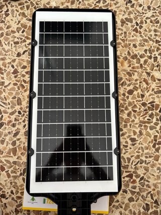 Lámpara Solar de exterior con sensor de movimiento