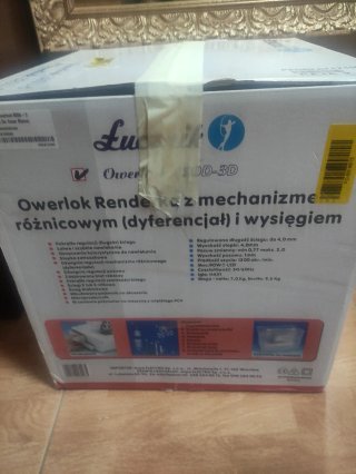 Máquina Overlock Lucznik 3300-SD