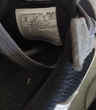 Zapatillas Fila Negras y Grises