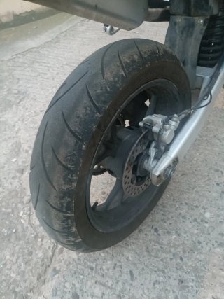 SWM SM 125 R Supermotard Roja y Negra