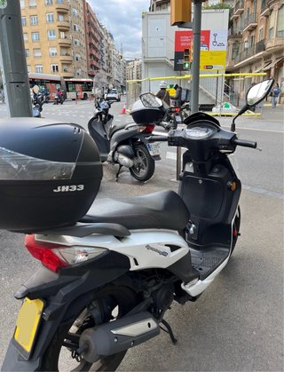 Moto SYM Symphony 50cc Blanca