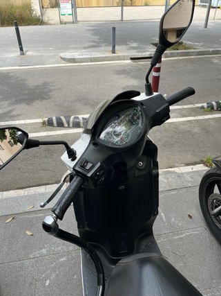 Moto SYM Symphony 50cc Blanca
