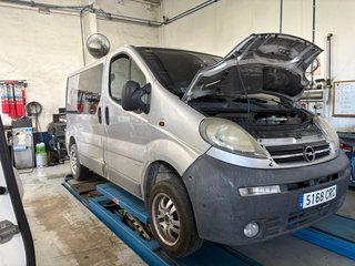 Opel Vivaro 2004