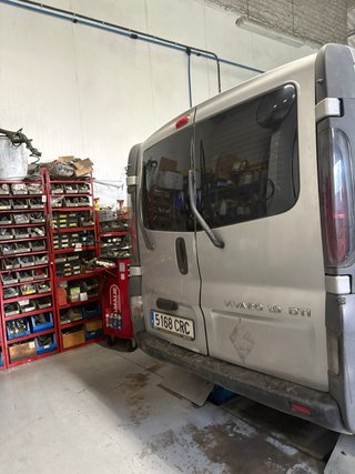 Opel Vivaro 2004