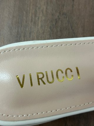 Sandalias Virucci Talla 39 Beige y Marrón