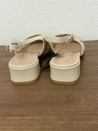 Sandalias Virucci Talla 39 Beige y Marrón