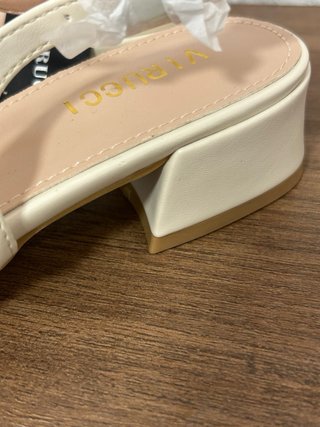 Sandalias Virucci Talla 39 Beige y Marrón