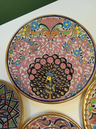 Juego de 5 platos decorativos de cerámica