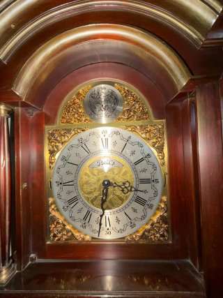 Reloj de péndulo antiguo