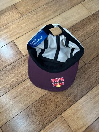 Gorra Red Bull Beige y Morada