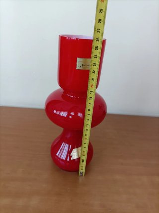 Vaso vintage in vetro rosso