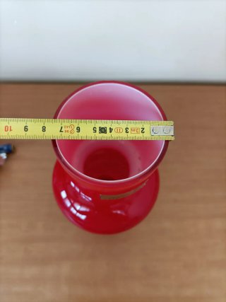 Vaso vintage in vetro rosso