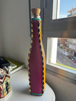 Botella decorada con Don Quijote de la Mancha