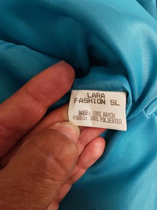 Cuerpo de fiesta szul turquesa con lentejuelas