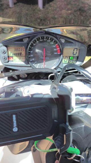 Suzuki GSR 600 Naked