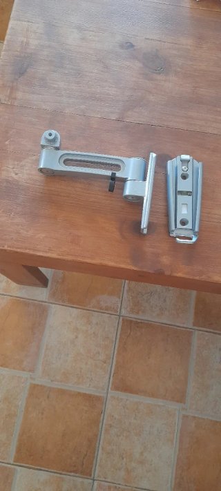Soporte Pared Lauson LCD 15-23/Sistema Quita y Po