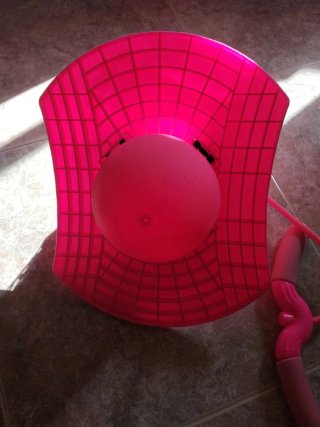 Saltador de pelota con asa rosa
