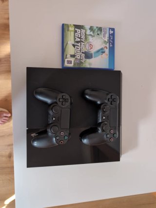 PS4 Rory McIlroy PGA Tour + 2 Controles