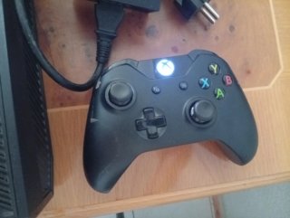 Xbox One con 4 juegos FIFA y PES