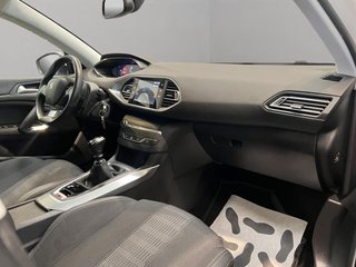 Peugeot 308 5p Active Pack PureTech 110 S&S (2021)