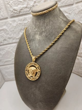 Colgante Medusa Acero Quirúrgico Chapado Oro