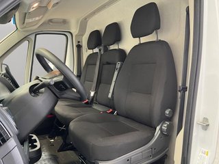 Opel Movano 3.3T L2 H1 2.2 BlueHDi 140 S&S MT6 (2025)