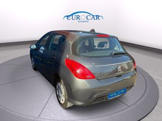 Peugeot 308 5p Access 1.6 e-HDi 110 FAP Blue Lion