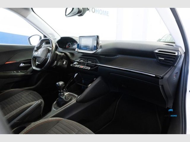 Peugeot 2008 Active Puretech 100 S&S BVM6 (2022)