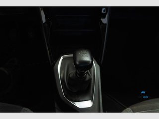 Peugeot 2008 Active Puretech 100 S&S BVM6 (2022)