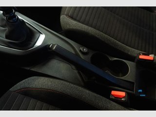 Peugeot 2008 Active Puretech 100 S&S BVM6 (2022)