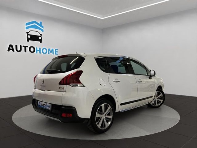 Peugeot 3008 Allure 1.6 BlueHDI 120 FAP (2015)