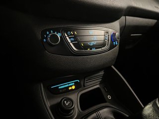 Ford Tourneo Courier 1.0 EcoBoost 100cv Trend (2015)