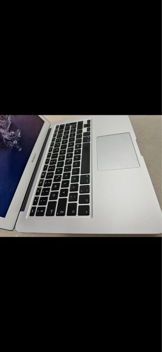 MacBook Air 13” i5 Plata