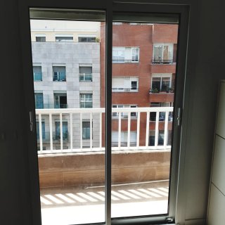 Ventanas y puertas de aluminio y Carpintería metál