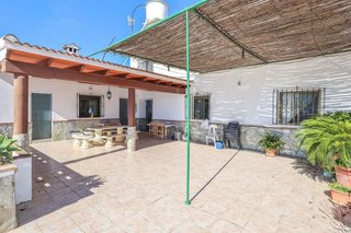 Casa adosada en venta en Centro Urbano en Estepona