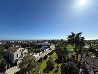 Ático en venta en Centro Urbano en Estepona