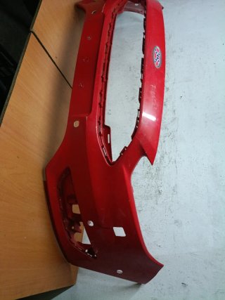 Paragolpes Ford Focus 2010-2019 Rojo