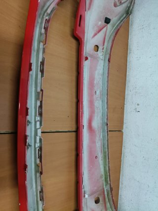Paragolpes Ford Focus 2010-2019 Rojo