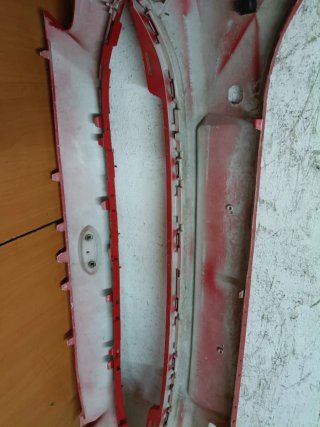 Paragolpes Ford Focus 2010-2019 Rojo