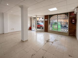 Local comercial en venta en La Constitución - Canaleta en Mislata