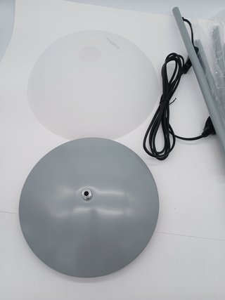 Reality Leuchten R4302-87 - Lámpara de pie de color titan con interruptor de pie incorporado, Necesaria 1 bombilla E27 de máximo