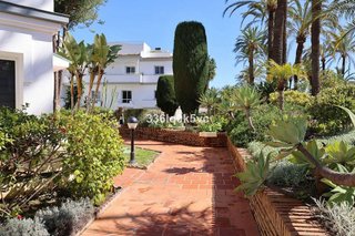 Casa adosada en venta en Centro Urbano en Estepona