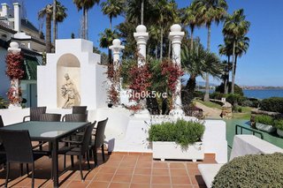 Casa adosada en venta en Centro Urbano en Estepona