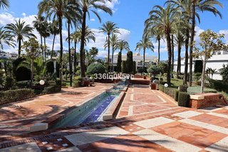 Casa adosada en venta en Centro Urbano en Estepona