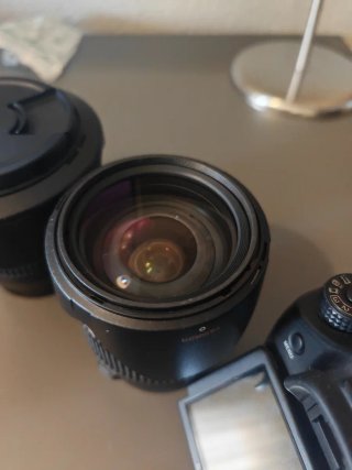 Sony A68 + 2 objetivos