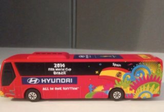 Autobus España Mundial 2014 Hyundai 12,3x2,7cm